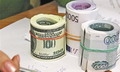 Евро - 50, доллар - почти 39. Российский рубль обесценивается на глазах